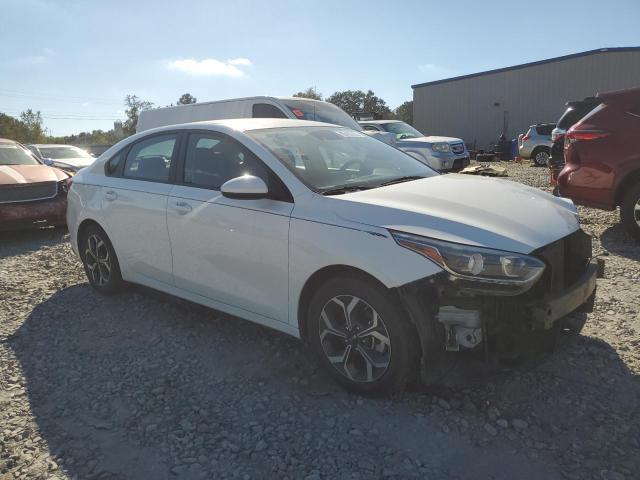3KPF24AD4KE020713 - 2019 KIA FORTE FE WHITE photo 4