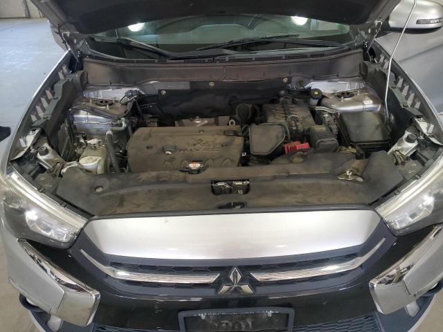 JA4AR3AW3JU001355 - 2018 MITSUBISHI OUTLANDER ES Күміс фото 12