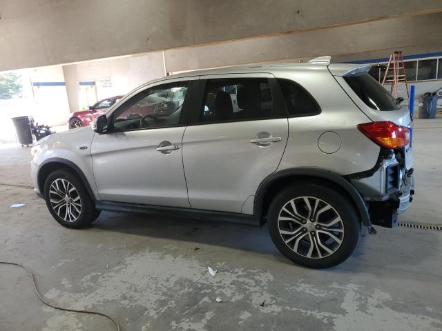 JA4AR3AW3JU001355 - 2018 MITSUBISHI OUTLANDER ES Күміс фото 2