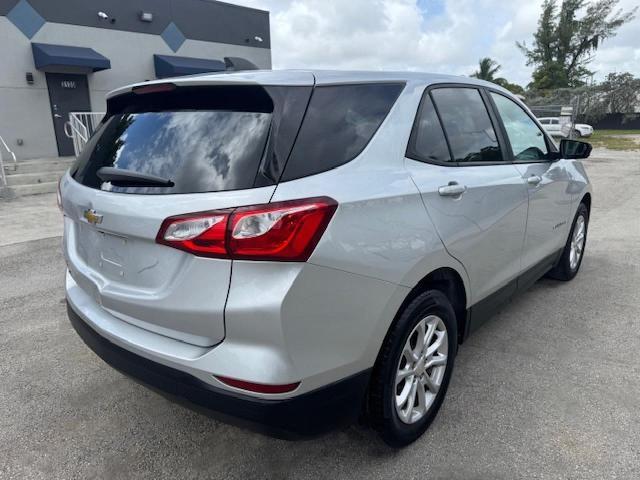 3GNAXHEV3LS731142 - 2020 CHEVROLET EQUINOX LS Gümüş foto 3
