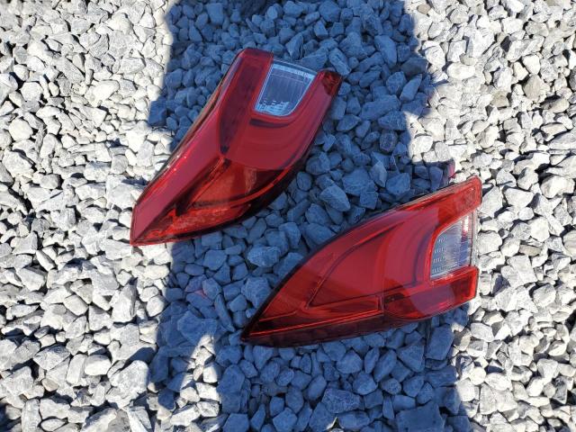 1HGCV1F38JA097323 - 2018 HONDA ACCORD SPORT SILVER photo 12