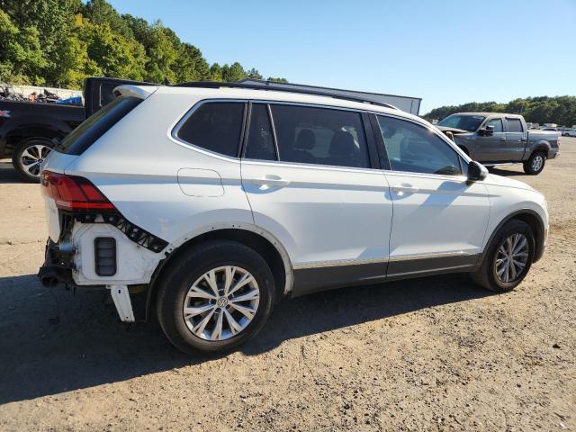 3VV3B7AX0JM078421 - 2018 VOLKSWAGEN TIGUAN SE თეთრი ფოტო 3