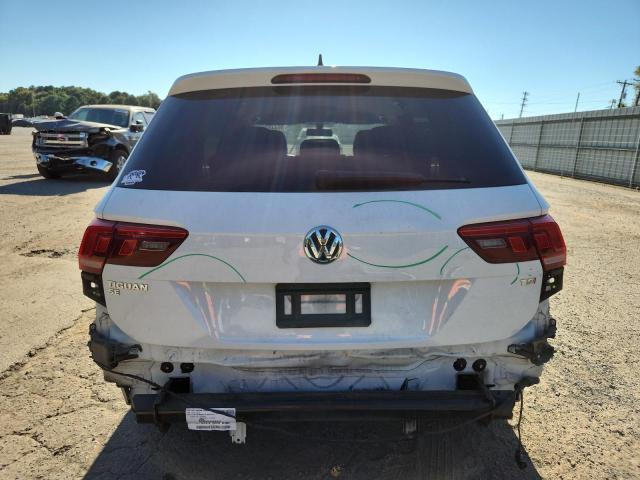 3VV3B7AX0JM078421 - 2018 VOLKSWAGEN TIGUAN SE თეთრი ფოტო 6