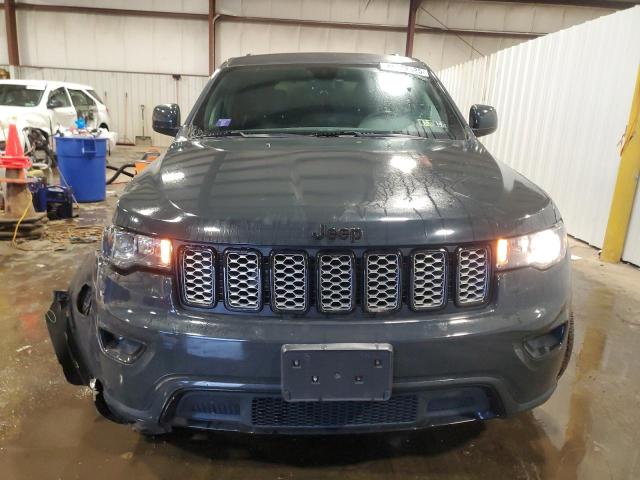 1C4RJFAG7JC173565 - 2018 JEEP GRAND CHER LAREDO 石墨色 照片 5