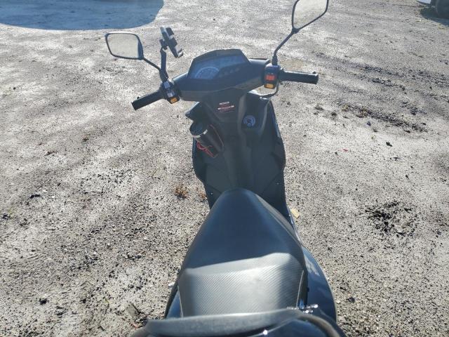 LYDYATBB7S1500091 - 2025 YIBEN 10 SERIES BLACK photo 6