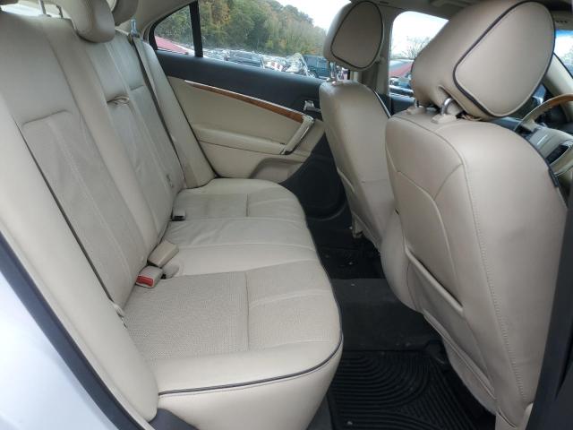 3LNHL2JC8CR807834 - 2012 LINCOLN MKZ WHITE photo 10