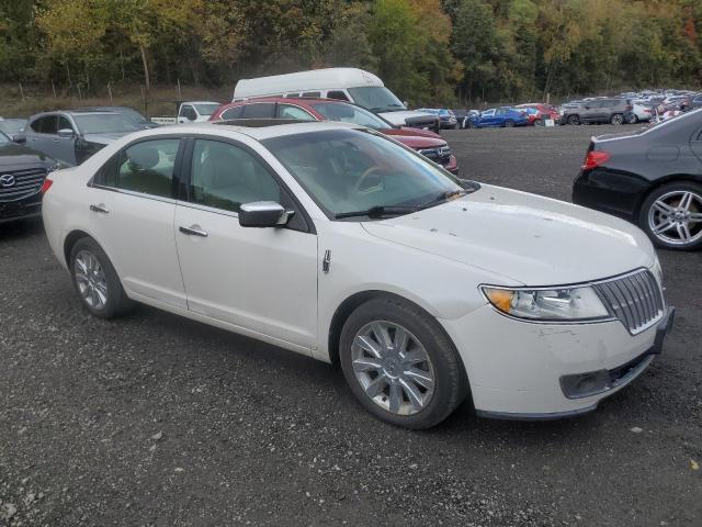 3LNHL2JC8CR807834 - 2012 LINCOLN MKZ WHITE photo 4