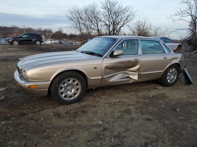 SAJDA14C82LF48116 - 2002 JAGUAR XJ8 GOLD photo 1
