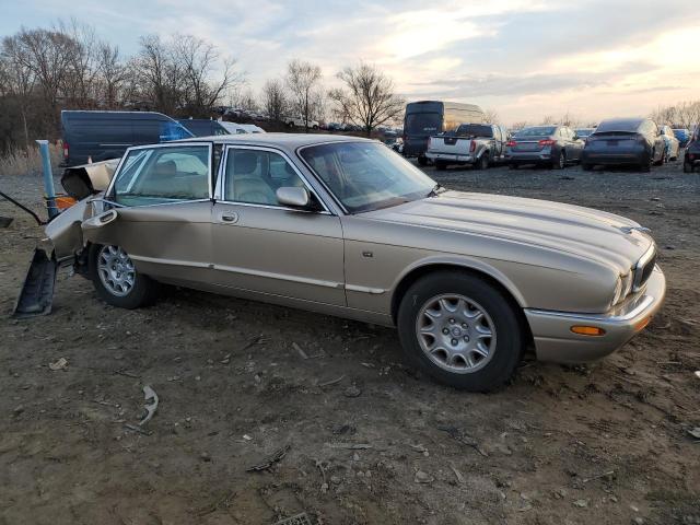 SAJDA14C82LF48116 - 2002 JAGUAR XJ8 GOLD photo 4