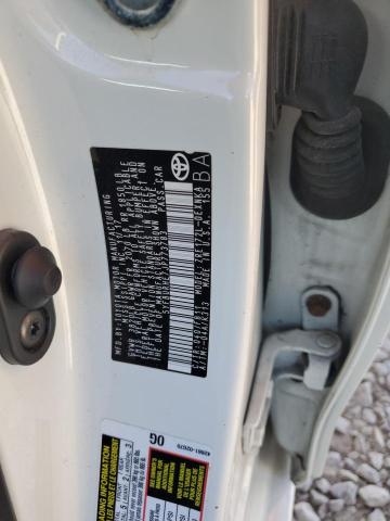 5YFBURHE7JP773783 - 2018 TOYOTA COROLLA L WHITE photo 12