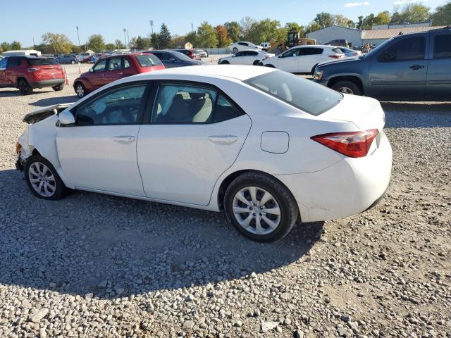 5YFBURHE7JP773783 - 2018 TOYOTA COROLLA L WHITE photo 2