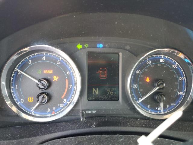 5YFBURHE7JP773783 - 2018 TOYOTA COROLLA L WHITE photo 9