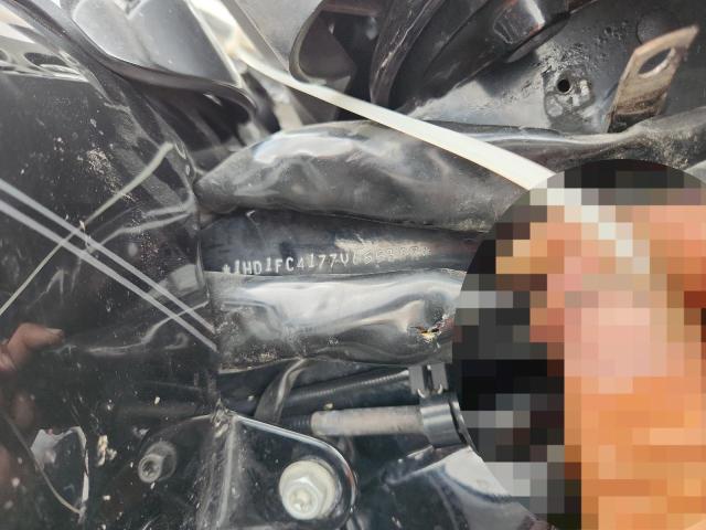 1HD1FC4177Y655368 - 2007 HARLEY-DAVIDSON FLHTCUI BLACK photo 9