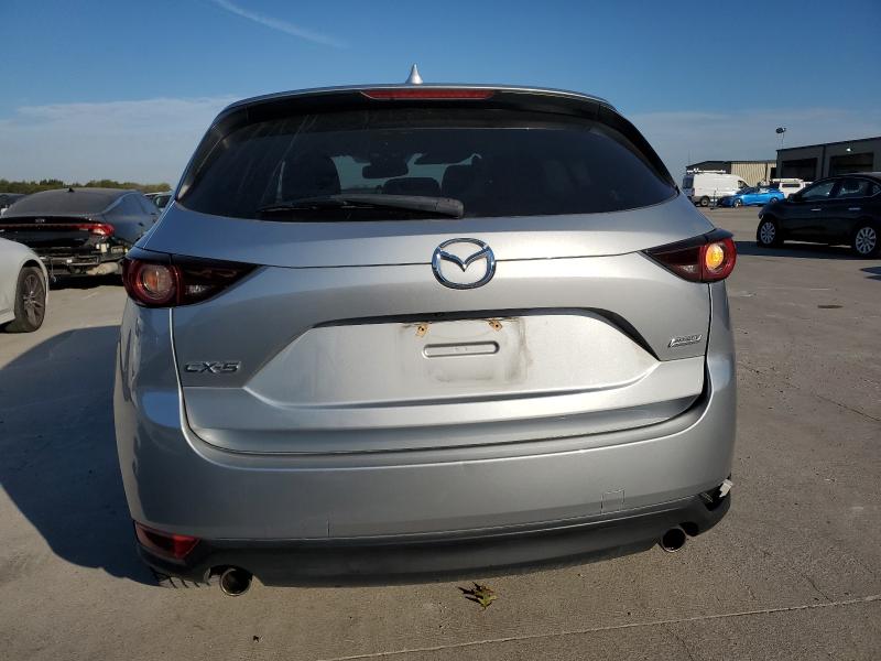 JM3KFACM1J0349768 - 2018 MAZDA CX-5 TOURING SILVER photo 6
