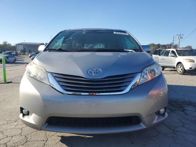 5TDYZ3DC3HS885401 - 2017 TOYOTA SIENNA XLE 银色 照片 5