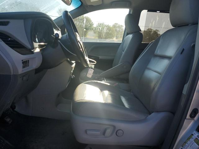 5TDYZ3DC3HS885401 - 2017 TOYOTA SIENNA XLE 银色 照片 7