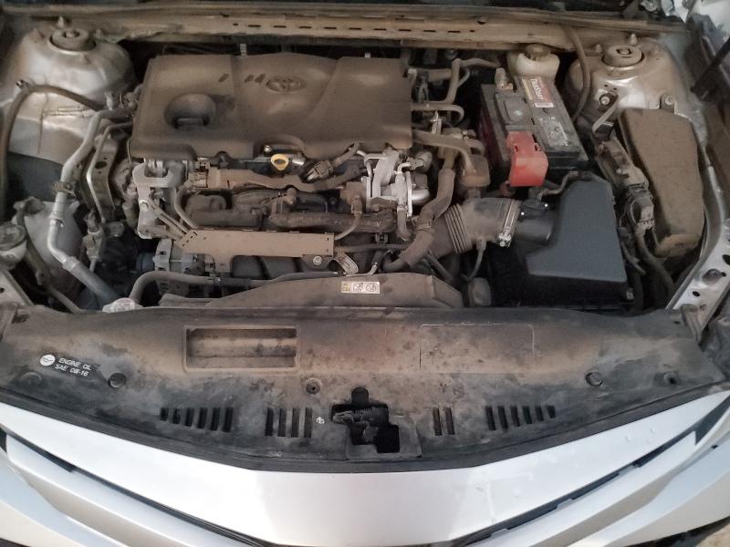 JTNB11HK1J3010355 - 2018 TOYOTA CAMRY L SILVER photo 11