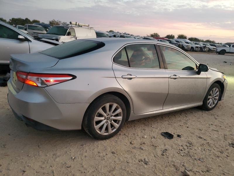 JTNB11HK1J3010355 - 2018 TOYOTA CAMRY L SILVER photo 3