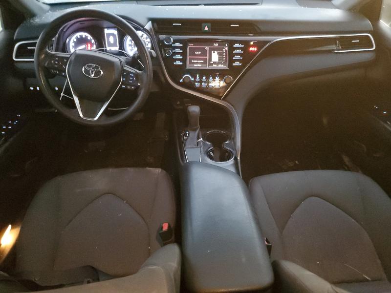 JTNB11HK1J3010355 - 2018 TOYOTA CAMRY L SILVER photo 8