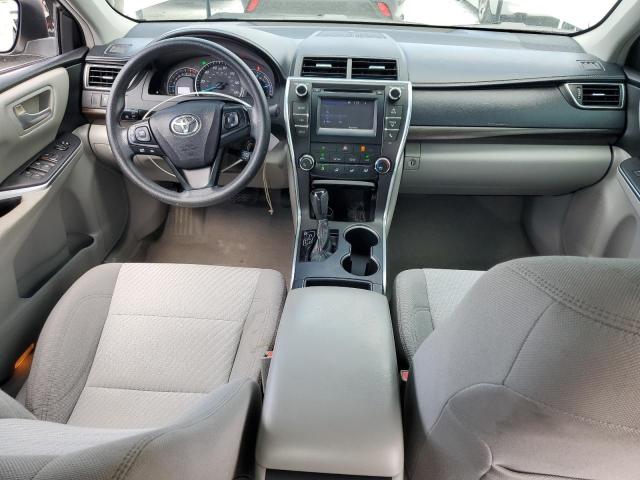 4T1BF1FK7FU941562 - 2015 TOYOTA CAMRY LE SILVER photo 8