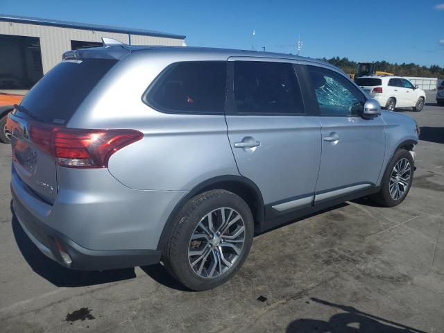 JA4AZ3A30HZ062116 - 2017 MITSUBISHI OUTLANDER SE 银色 照片 3