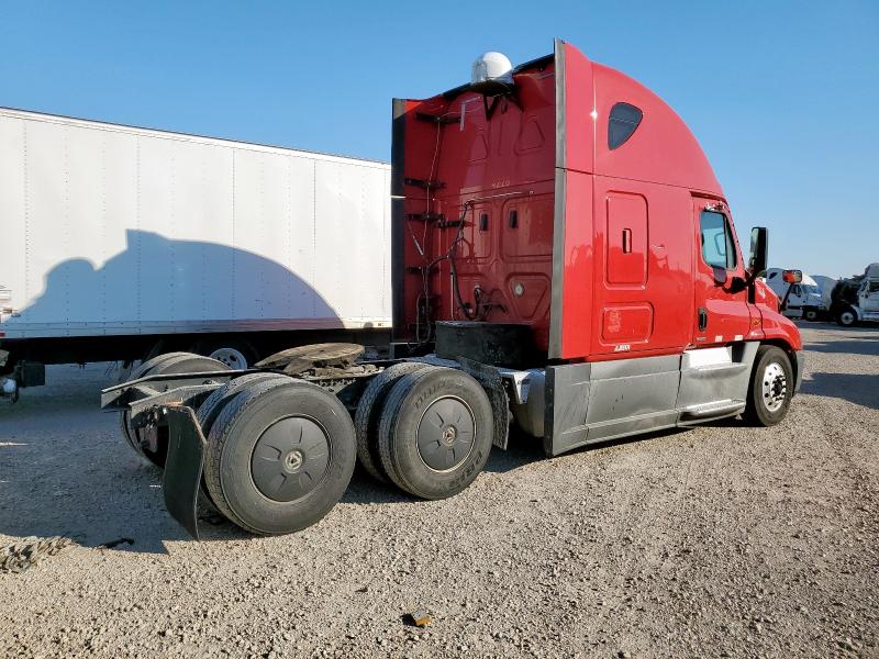 1FUJGLDR5JLJK5174 - 2018 FREIGHTLINER CASCADIA 1 RED photo 4