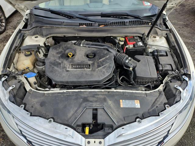 3LN6L2J93DR817135 - 2013 LINCOLN MKZ თეთრი ფოტო 11