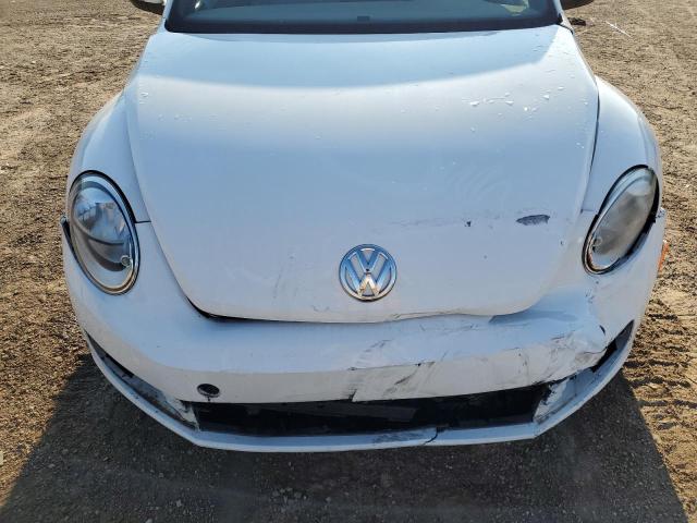 3VW5P7AT3DM830233 - 2013 VOLKSWAGEN BEETLE WHITE photo 11