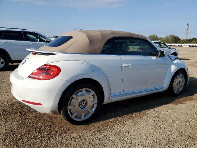 3VW5P7AT3DM830233 - 2013 VOLKSWAGEN BEETLE WHITE photo 3