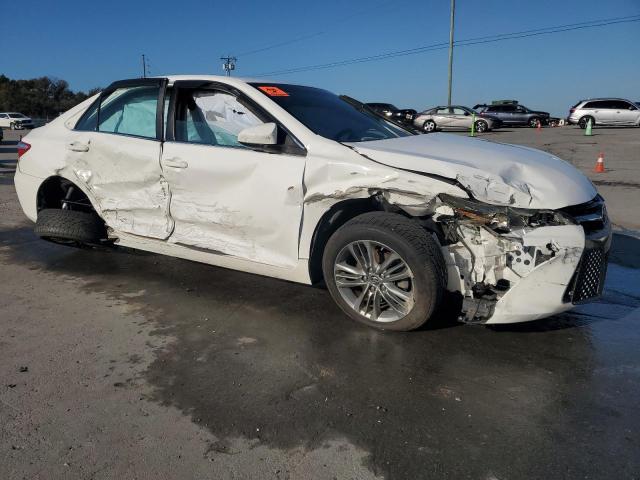 4T1BF1FK8FU040619 - 2015 TOYOTA CAMRY LE 白色 照片 4