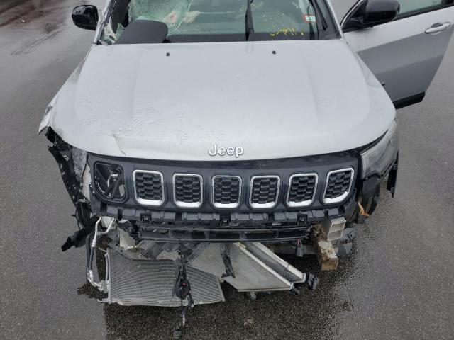 3C4NJDBN2RT154650 - 2024 JEEP COMPASS LATITUDE 银色 照片 11