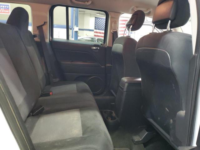 1C4NJRBB9GD520366 - 2016 JEEP PATRIOT SPORT 白色 照片 11