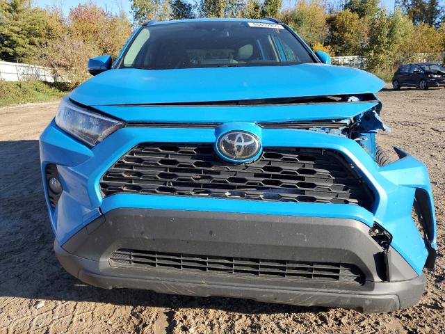 JTMP1RFV9KD027390 - 2019 TOYOTA RAV4 XLE Niebieski zdjęcie 5
