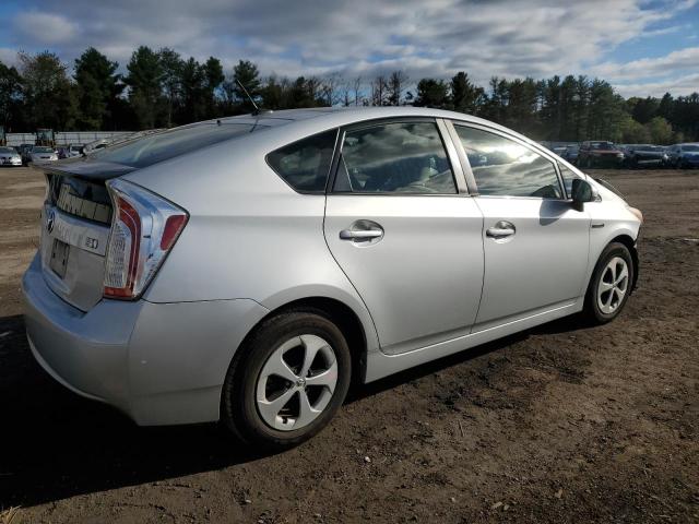 JTDKN3DU2D1719128 - 2013 TOYOTA PRIUS SILVER photo 3