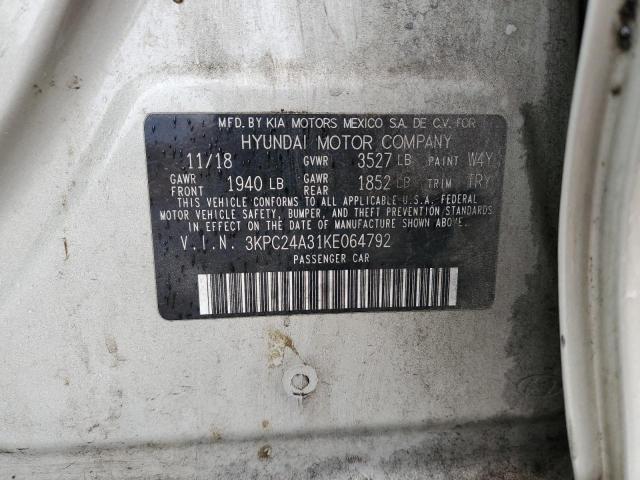 3KPC24A31KE064792 - 2019 HYUNDAI ACCENT SE თეთრი ფოტო 12