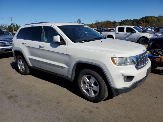 1J4RR4GG4BC712918 - 2011 JEEP GRAND CHER LAREDO WHITE photo 4