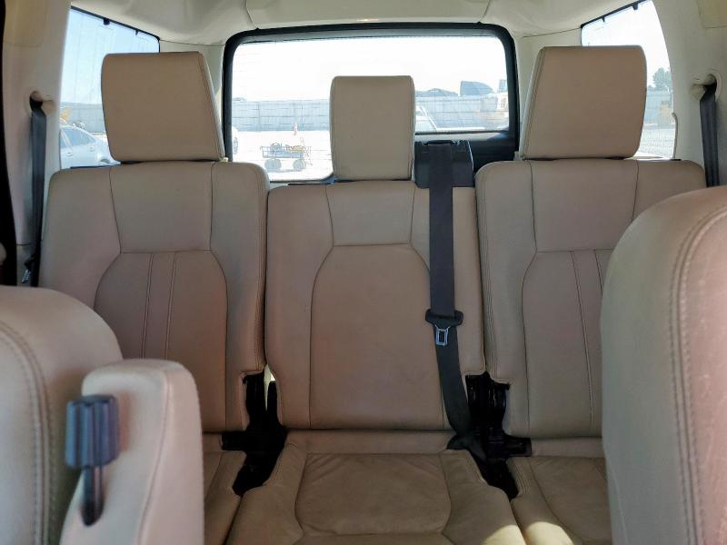 SALAG2D43BA594193 - 2011 LAND ROVER LR4 HSE Սպիտակ լուսանկար 10