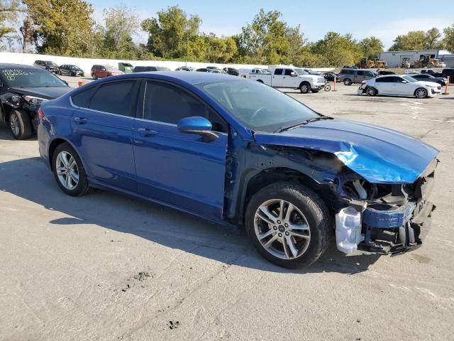 3FA6P0H78JR109854 - 2018 FORD FUSION SE BLUE photo 4