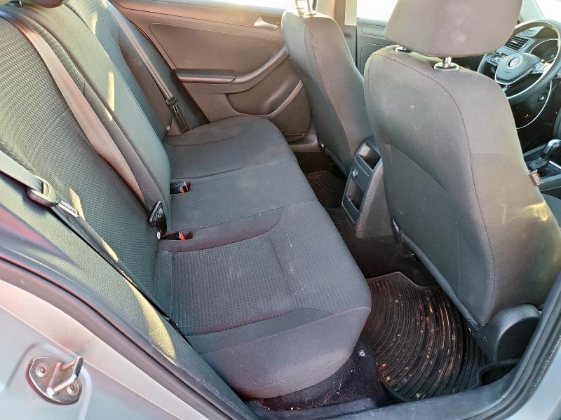 3VW2K7AJ4FM421502 - 2015 VOLKSWAGEN JETTA BASE SILVER photo 10