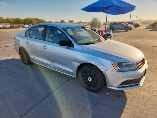 3VW2K7AJ4FM421502 - 2015 VOLKSWAGEN JETTA BASE SILVER photo 4