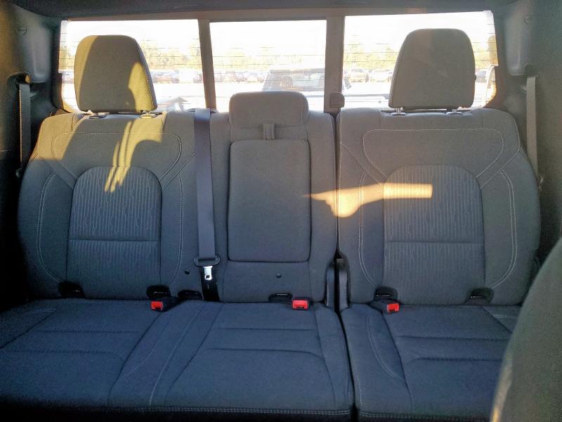 1C6SRFFT1PN692860 - 2023 RAM 1500 BIG HORN/LONE STAR WHITE photo 10