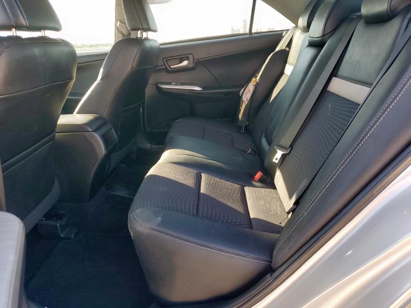 4T1BF1FK6EU748818 - 2014 TOYOTA CAMRY L 银色 照片 10