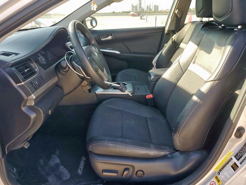 4T1BF1FK6EU748818 - 2014 TOYOTA CAMRY L 银色 照片 7