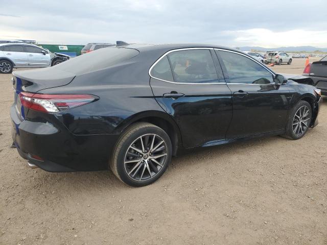 4T1FZ1AK2MU056327 - 2021 TOYOTA CAMRY XLE BLACK photo 3