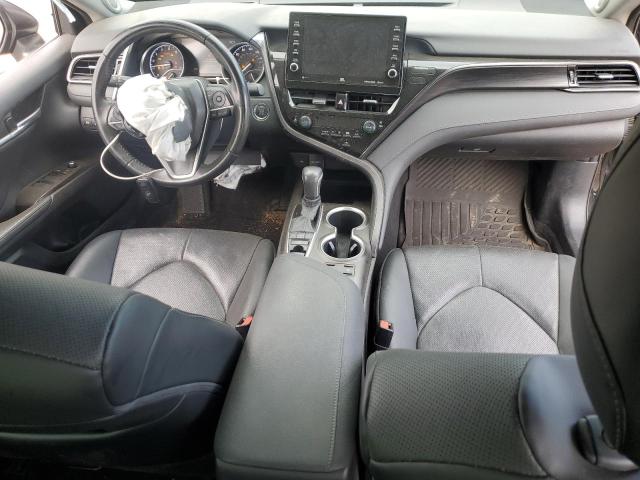 4T1FZ1AK2MU056327 - 2021 TOYOTA CAMRY XLE BLACK photo 8