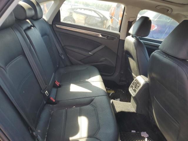 1VWGT7A32HC030941 - 2017 VOLKSWAGEN PASSAT SE BLACK photo 10