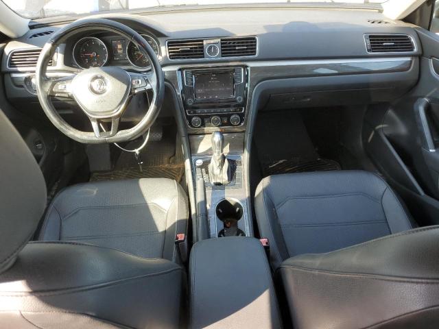 1VWGT7A32HC030941 - 2017 VOLKSWAGEN PASSAT SE BLACK photo 8