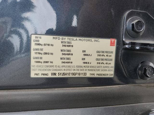 5YJSA1E19GF161133 - 2016 TESLA MODEL S GRAY photo 13