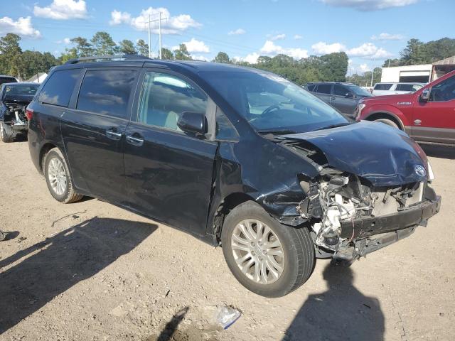 5TDYK3DC6FS680513 - 2015 TOYOTA SIENNA XLE 黑色 照片 4
