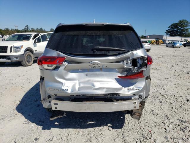 5TDJZRFH9KS710056 - 2019 TOYOTA HIGHLANDER SE 银色 照片 6